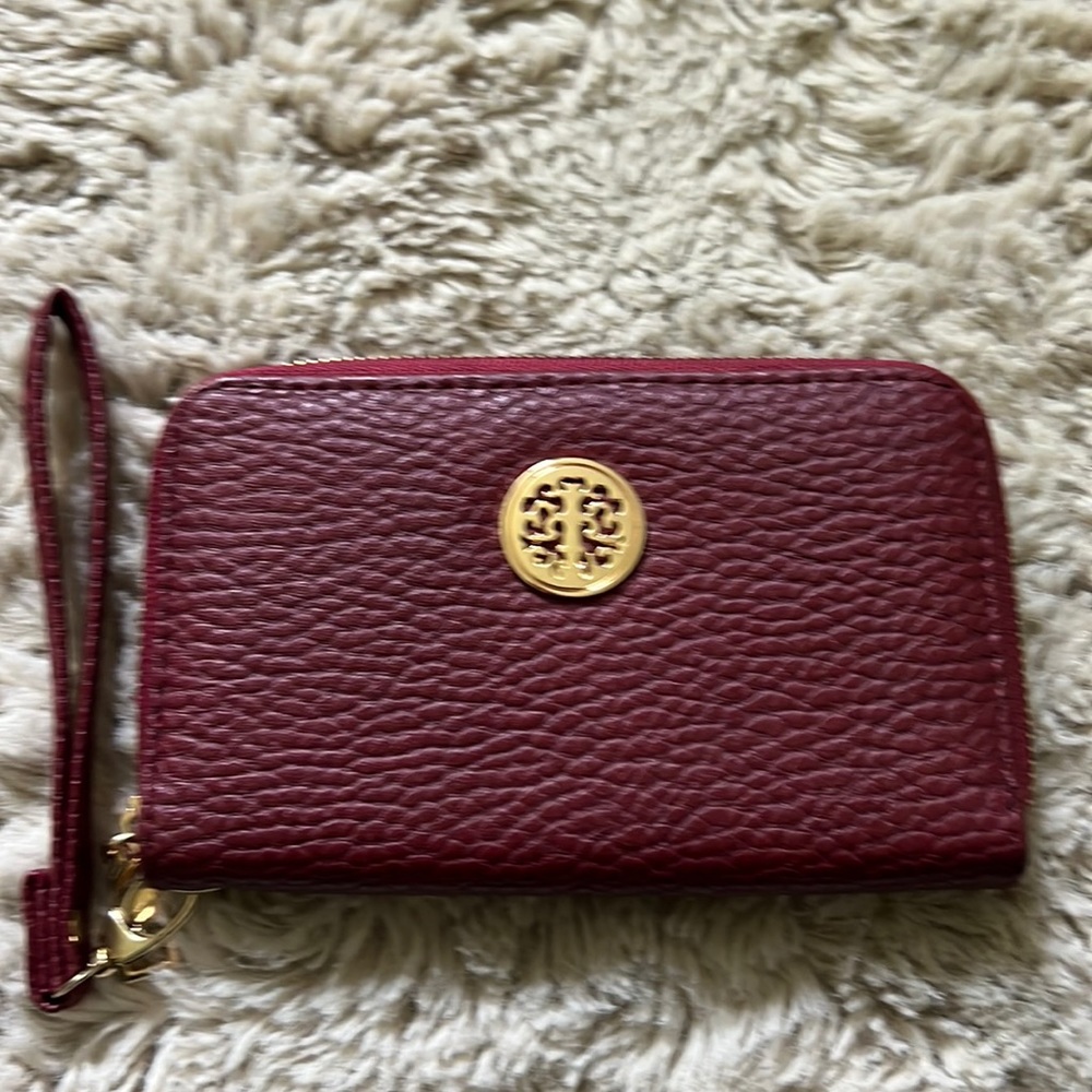 Burgundy wallet with gold details